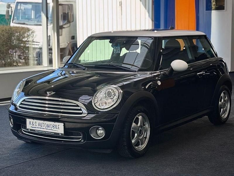 Gebraucht Mini Cooper 122 PS (89 kW) 2010 Midnight black Kleinwagen