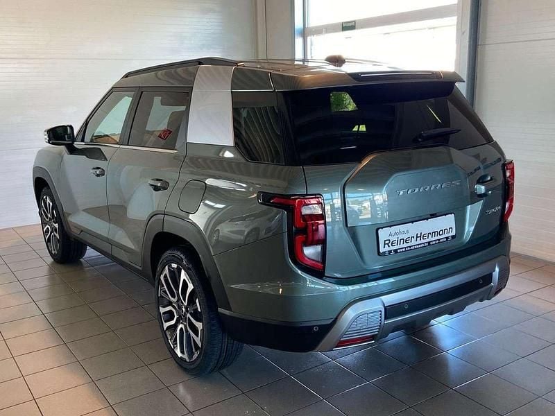 Gebraucht KGM Torres 163 PS (119 kW) 2023 Forrest green metallic SUV
