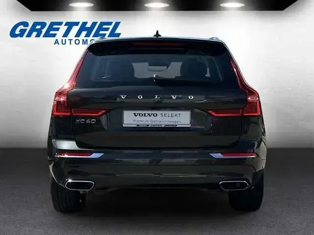 Gebraucht Volvo XC60 173 PS (127 kW) 2021 SUV