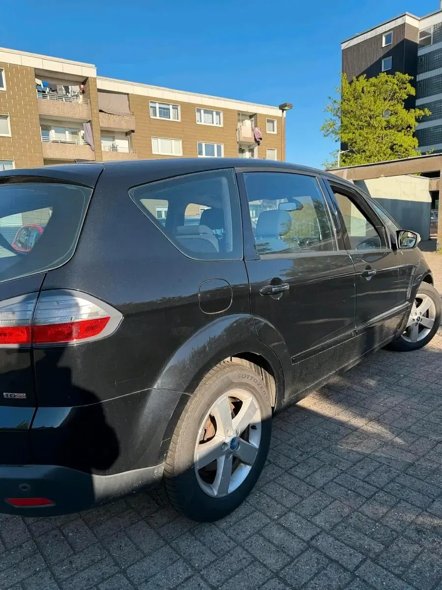 Gebraucht Ford S-MAX S 140 PS (102 kW) 2009 Schwarz Van / Kleinbus