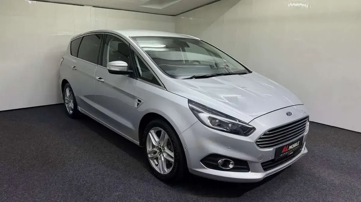 Gebraucht Ford S-MAX Titanium 179 PS (131 kW) 2016 Polarsilber metallic Van / Kleinbus