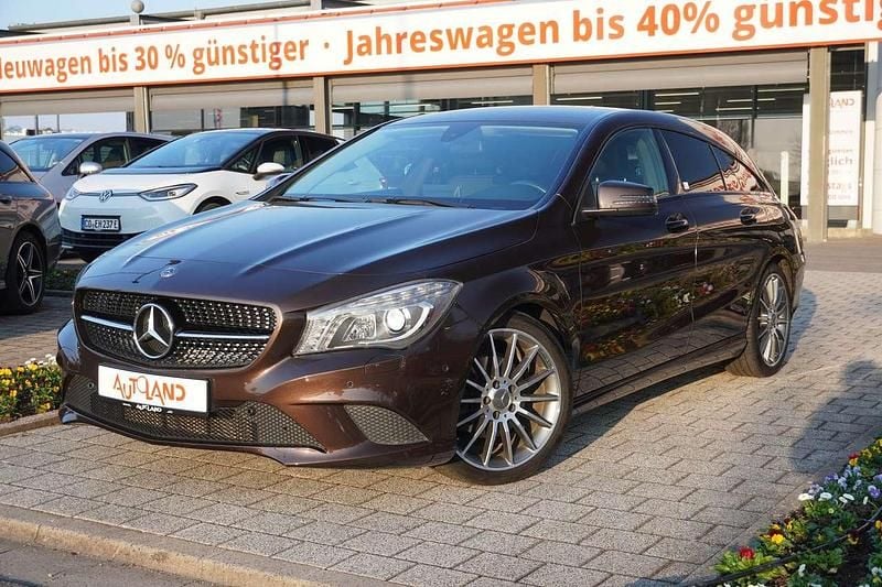 Gebraucht Mercedes CLA180 122 PS (89 kW) 2016 Braun Limousine