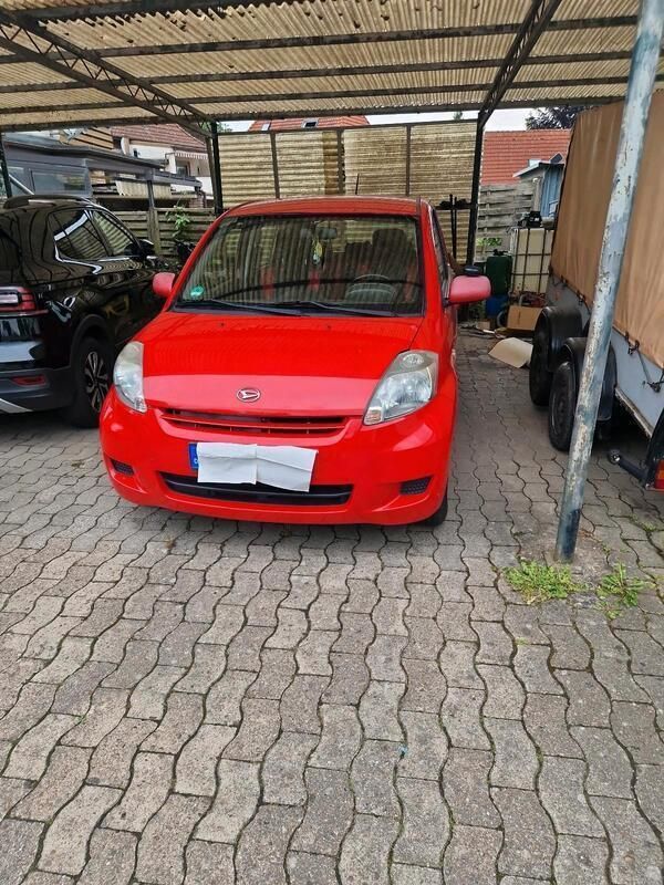 Rot Gebraucht 2007 Daihatsu Sirion Kleinwagen | 2.800 € (Guter Preis) - Bild 1/4
