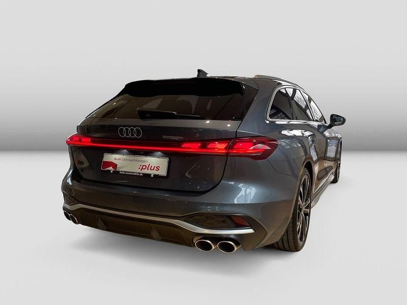 Gebraucht Audi S5 Ambiente 367 PS (269 kW) 2024 Horizontblau metallic Kombi