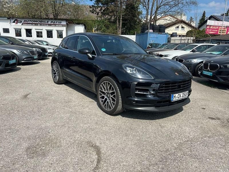 Schwarz Gebraucht 2019 Porsche Macan S SUV | 44.900 € (Fairer Preis) - Bild 1/4