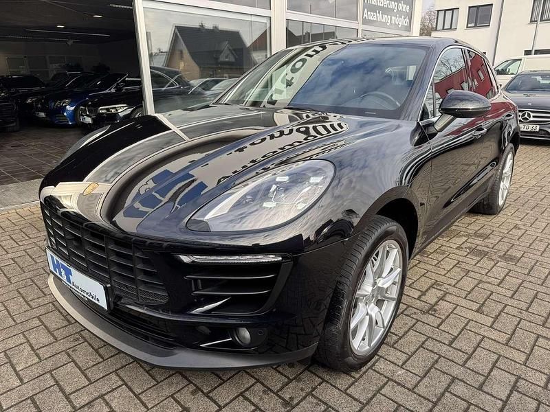 Gebraucht Porsche Macan 340 PS (250 kW) 2016 Tiefschwarzmetallic SUV