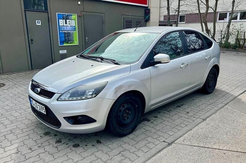 Gebraucht Ford Focus Sport 101 PS (74 kW) 2008 Silber Limousine