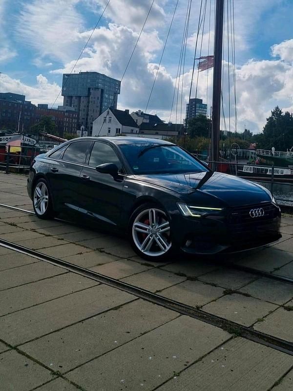 Schwarz Gebraucht 2018 Audi A6 S-Line Limousine | 27.000 € (Etwas zu teuer) - Bild 1/4