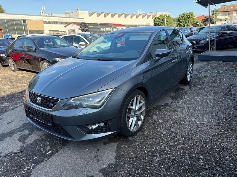 D grau/monsungrau/pirineos gre Gebraucht 2014 Seat Leon FR Limousine | 12.990 € (Fairer Preis) - Bild 1/4