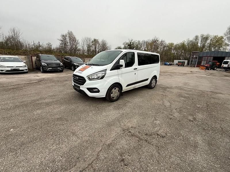 Używany Ford Transit Trend 105 KM (77 kW) 2019 Biały Kombi