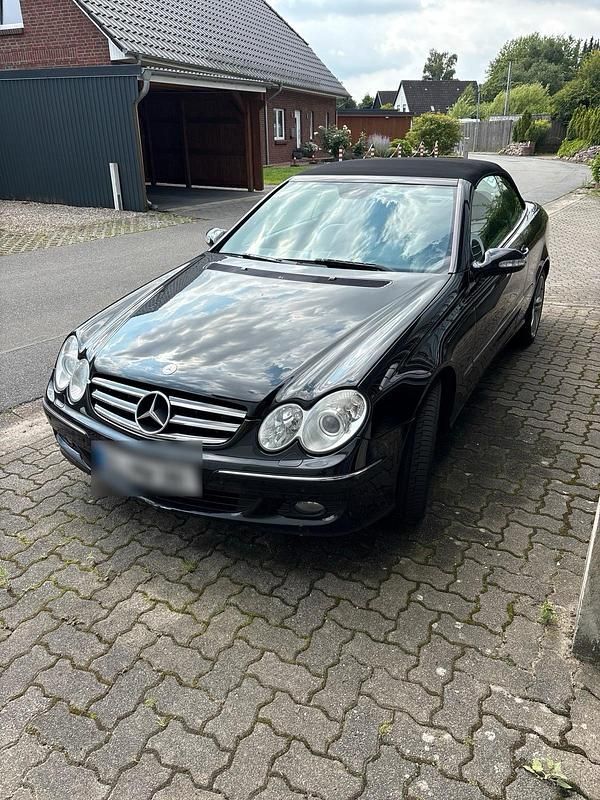 Gebraucht Mercedes CLK320 224 PS (164 kW) 2006 Schwarz Cabrio