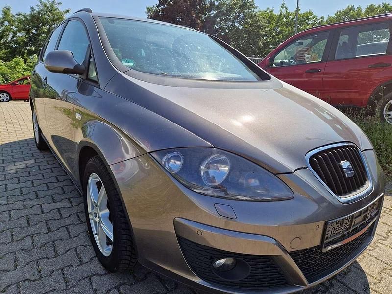 Gebraucht Seat Altea XL 4You 105 PS (77 kW) 2014 Grau Van / Kleinbus