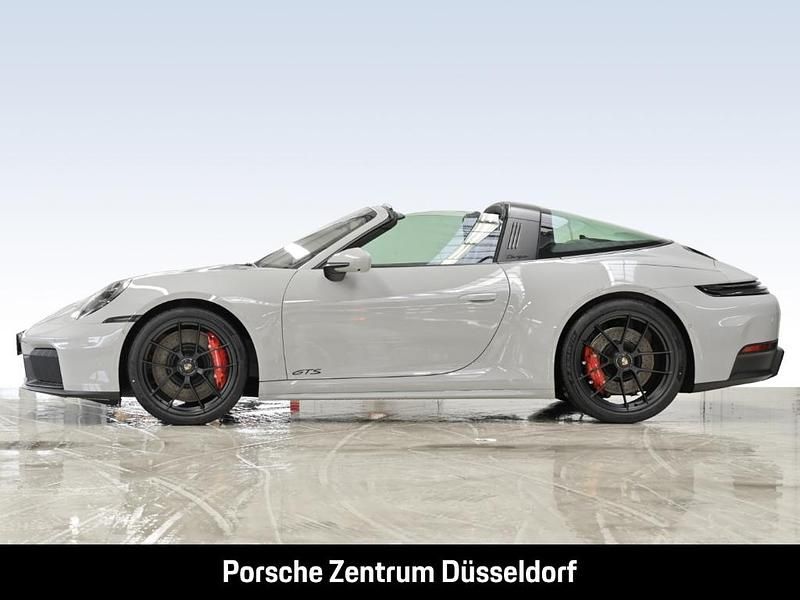 Neu Porsche 992 541 PS (397 kW) 2025 Weiss Coupé