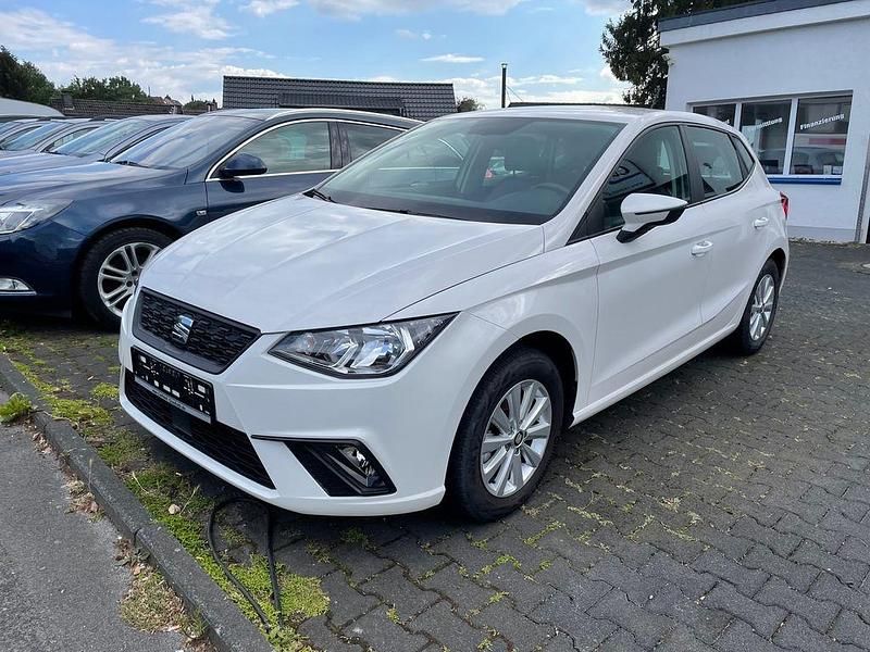 Weiß Gebraucht 2021 Seat Ibiza Style Limousine | 13.950 € (Guter Preis) - Bild 1/1