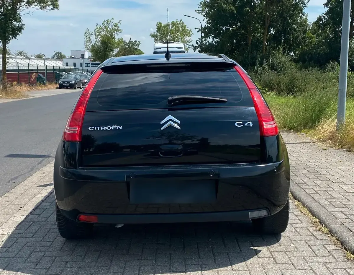 Gebraucht Citroën C4 120 PS (88 kW) 2009 Schwarz Limousine