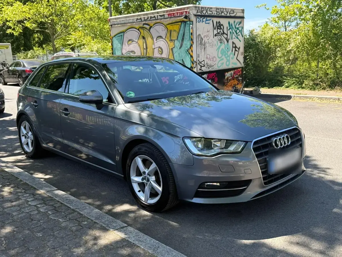 Gebraucht Audi A3 140 PS (102 kW) 2013 Grau Limousine