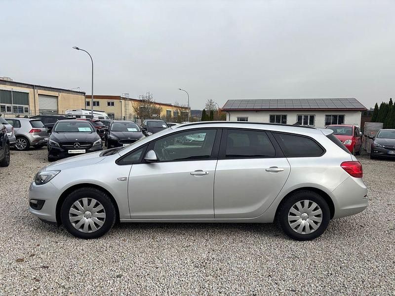 Gebraucht Opel Astra Edition 110 PS (80 kW) 2015 Silber Kombi