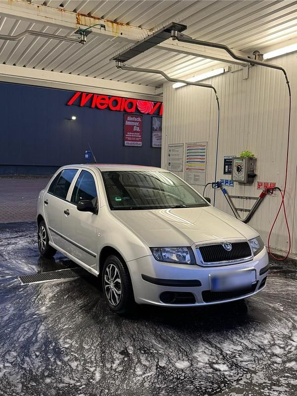Gebraucht Skoda Fabia 54 PS (39 kW) 2006 Silber Limousine