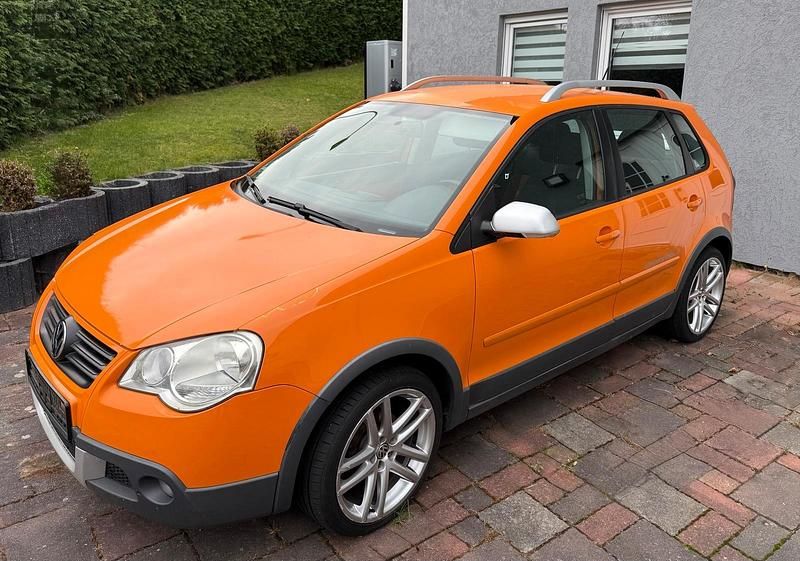 Orange Gebraucht 2007 VW Polo Cross Kleinwagen | 2.499 € (Guter Preis) - Bild 1/4