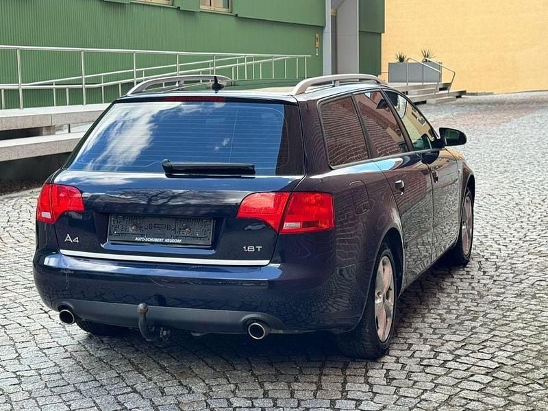 Gebraucht Audi A4 163 PS (119 kW) 2005 Blau Kombi