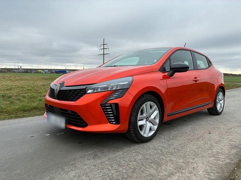 Gebraucht Renault Clio V Evolution 143 PS (105 kW) 2025 Orange Kleinwagen