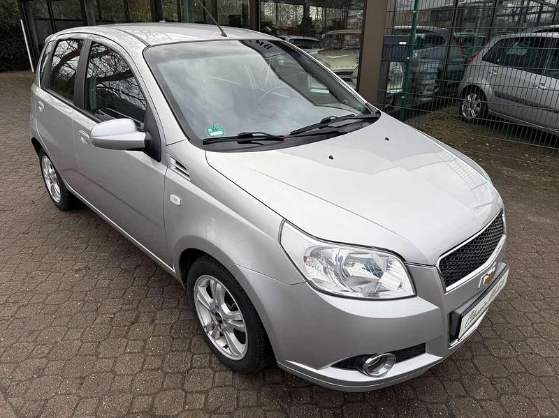 Silber Gebraucht 2009 Chevrolet Aveo LT Kleinwagen | 4.400 € (Etwas zu teuer) - Bild 1/4