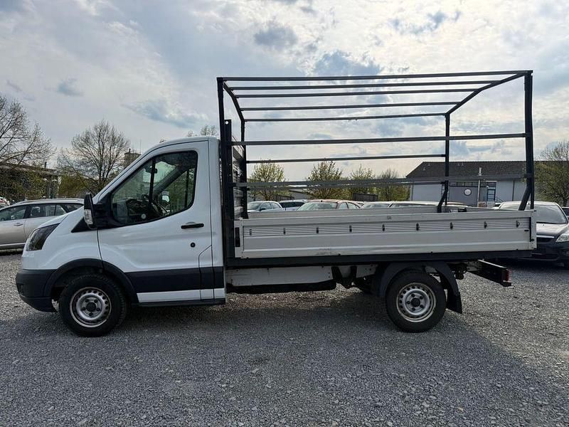 Second-hand Ford Transit 105 CP (77 kW) 2019 Alb Monovolum