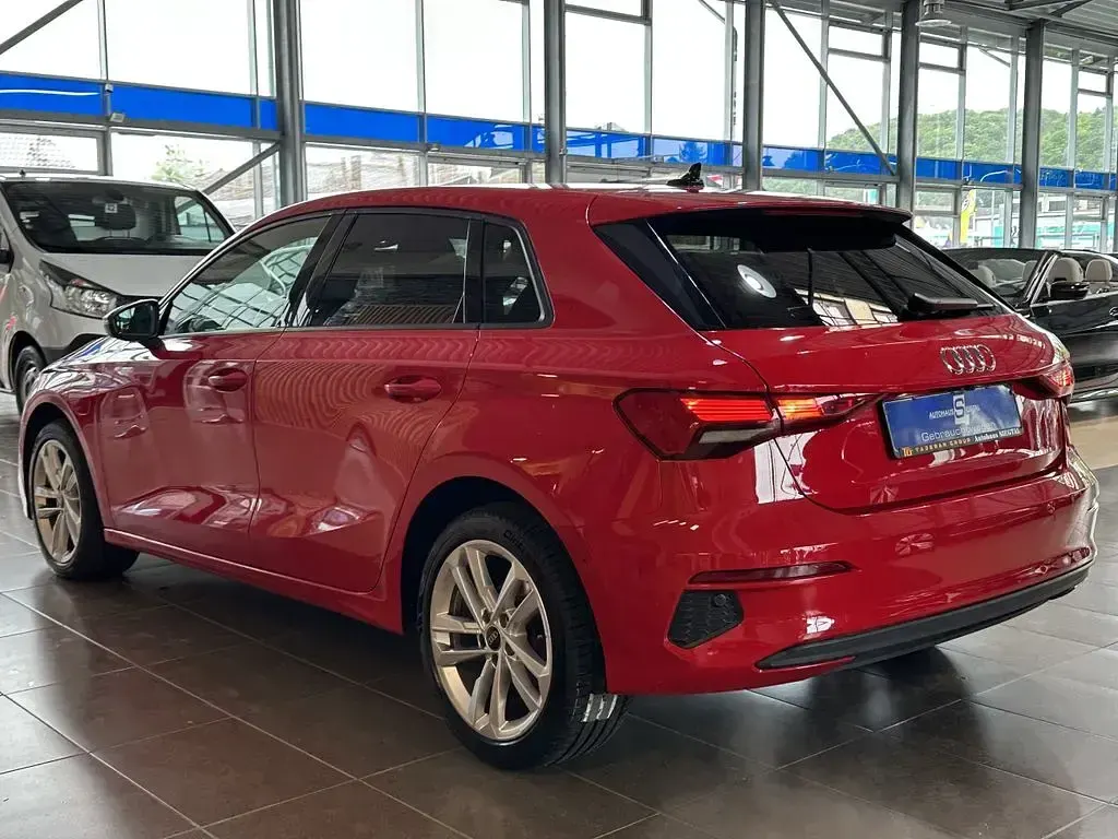Gebraucht Audi A3 Advanced 204 PS (150 kW) 2021 Tangorot metallic Limousine