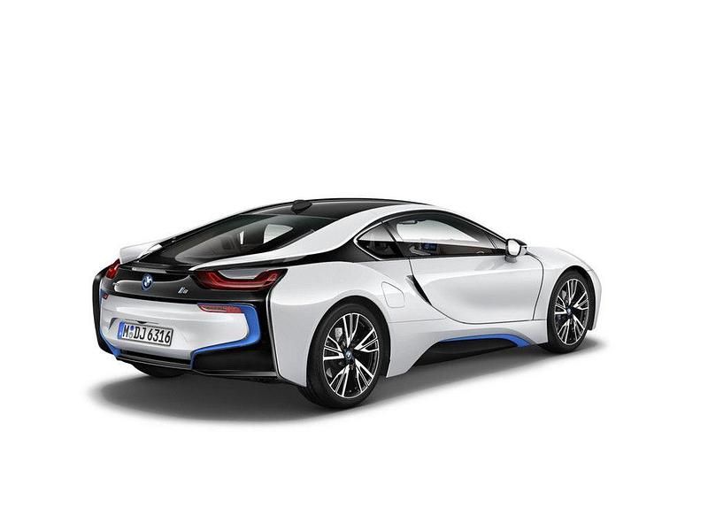 Gebraucht BMW i8 362 PS (266 kW) 2018 Weiß Coupé