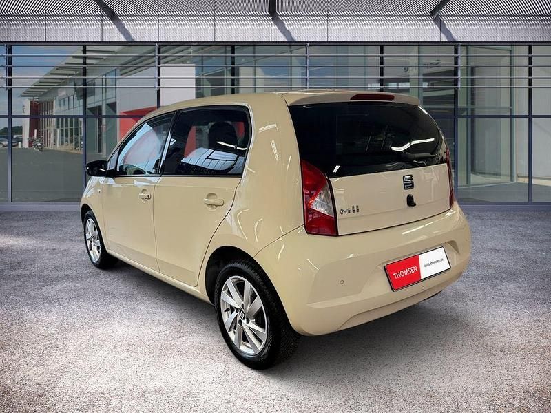 Gebraucht Seat Mii Chic 60 PS (44 kW) 2016 Glamour beige Kleinwagen