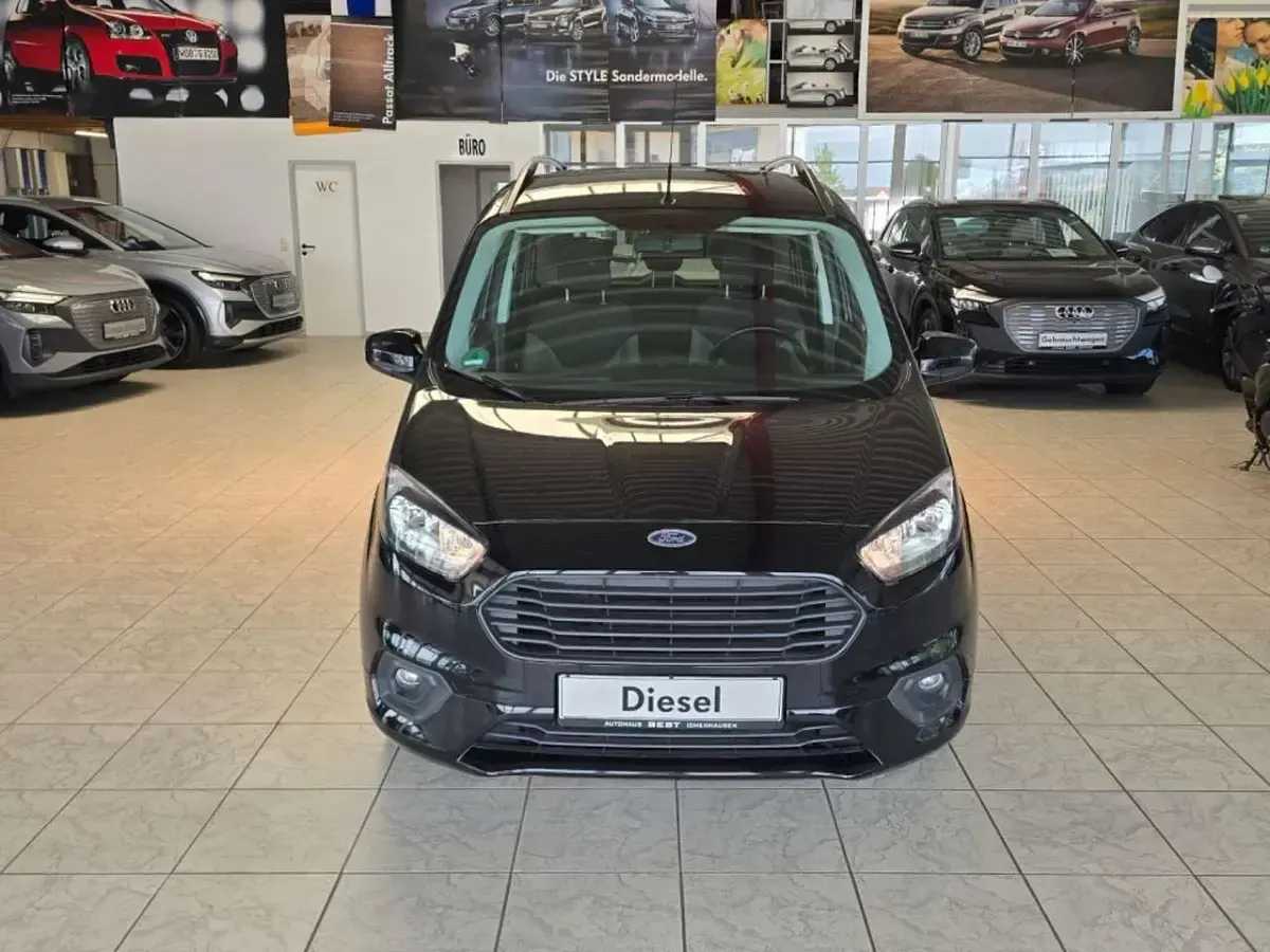 Gebraucht Ford Tourneo Courier Trend 101 PS (74 kW) 2021 Schwarz Van / Kleinbus