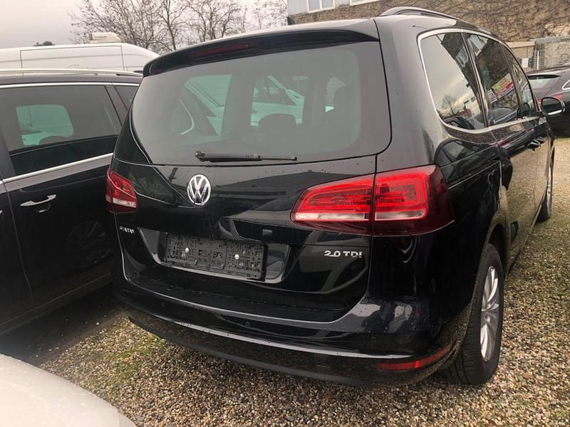 Gebraucht VW Sharan Comfortline 150 PS (110 kW) 2017 Schwarz Van / Kleinbus
