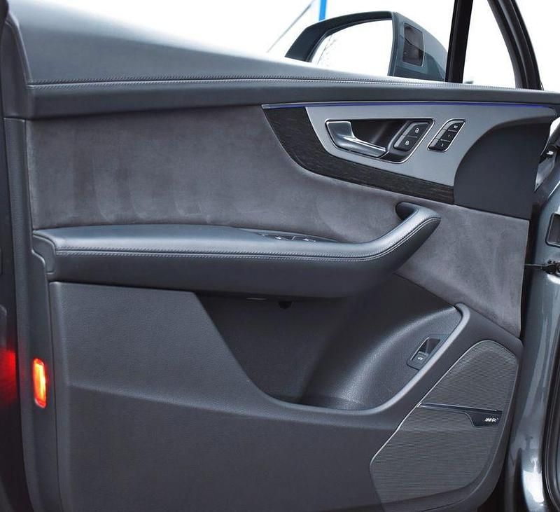 Gebraucht Audi Q7 S-Line 272 PS (200 kW) 2016 Grau SUV