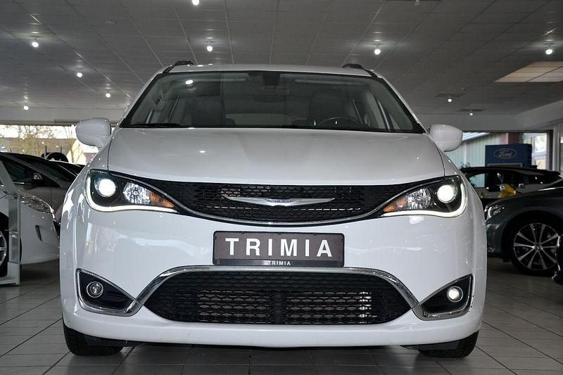 Gebraucht Chrysler Pacifica 291 PS (214 kW) 2017 Weiß Van / Kleinbus