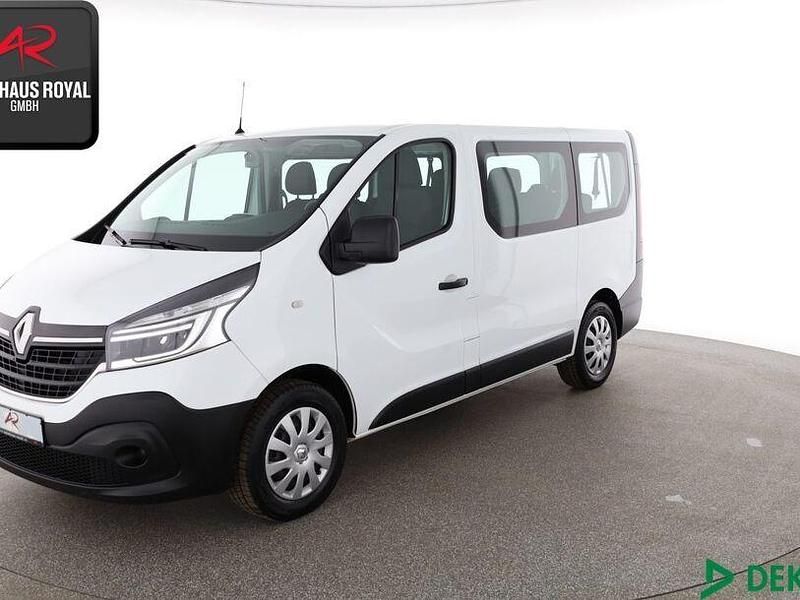 Weiß Gebraucht 2020 Renault Trafic Van / Kleinbus | 21.580 € (Etwas zu teuer) - Bild 1/4