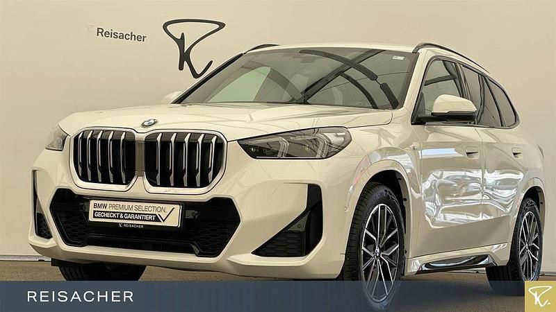 Alpinweiss Gebraucht 2024 BMW X1 Shadowline SUV | 46.849 € (Teuer) - Bild 1/4