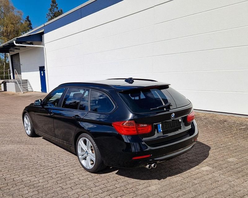 Gebraucht BMW 325 218 PS (160 kW) 2014 Schwarz Kombi