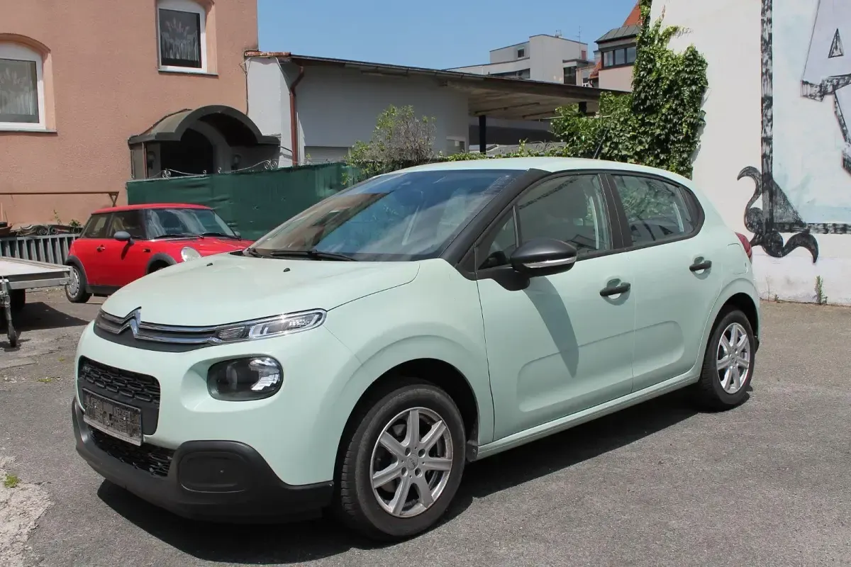 Gebraucht Citroën C3 Live 68 PS (50 kW) 2017 Grün Kleinwagen