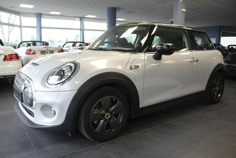 Gebraucht Mini Cooper SE 135 kW (184 PS) 2020 Weiß Kleinwagen