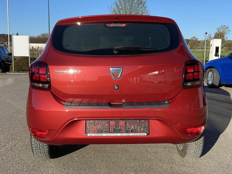 Gebraucht Dacia Sandero Lauréate 90 PS (66 kW) 2017 Rot Limousine