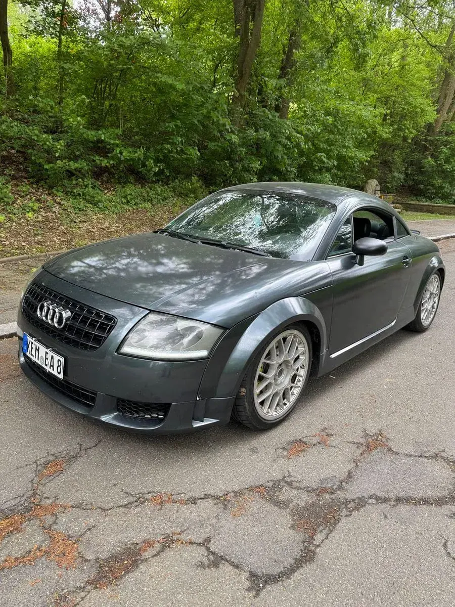 Gebraucht Audi TT S-Line 224 PS (164 kW) 2000 Grau Coupé
