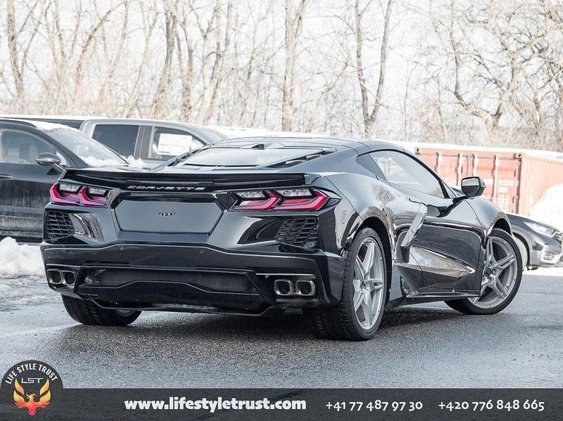 Używany Corvette C8 495 KM (364 kW) 2024 Czarny Coupe
