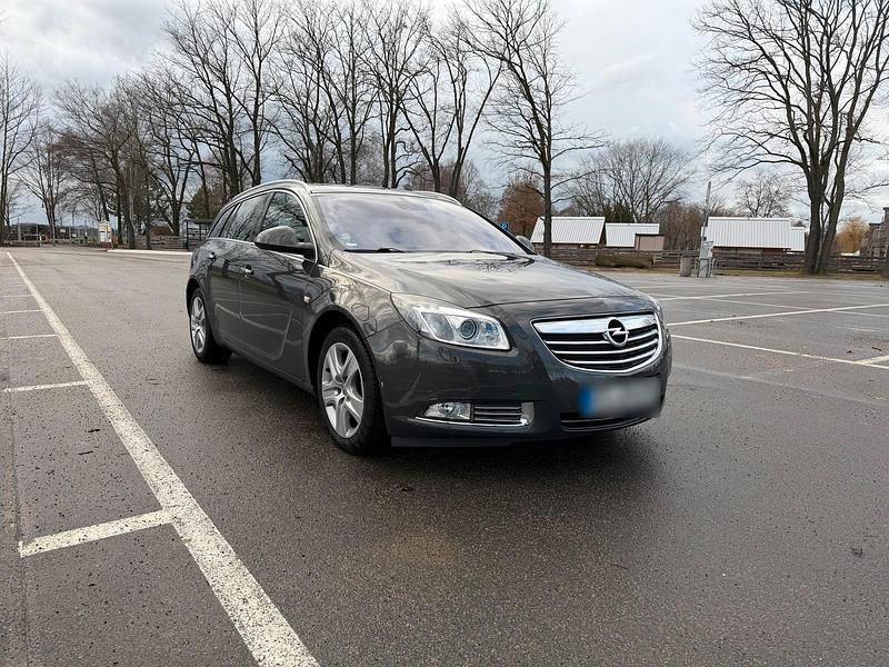 Gebraucht Opel Insignia 160 PS (117 kW) 2012 Grau Kombi