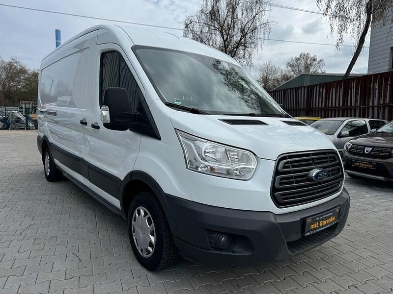 Gebraucht Ford Transit Trend 131 PS (96 kW) 2018 Weiß Van / Kleinbus