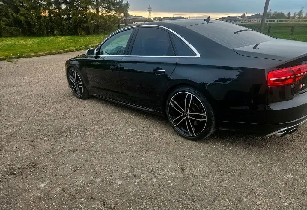 Gebraucht Audi S8 Sport 519 PS (381 kW) 2014 Schwarz Limousine