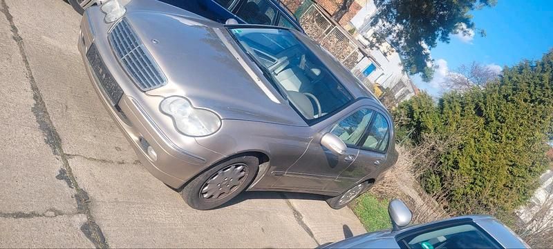 Gebraucht Mercedes C180 143 PS (105 kW) 2003 Limousine