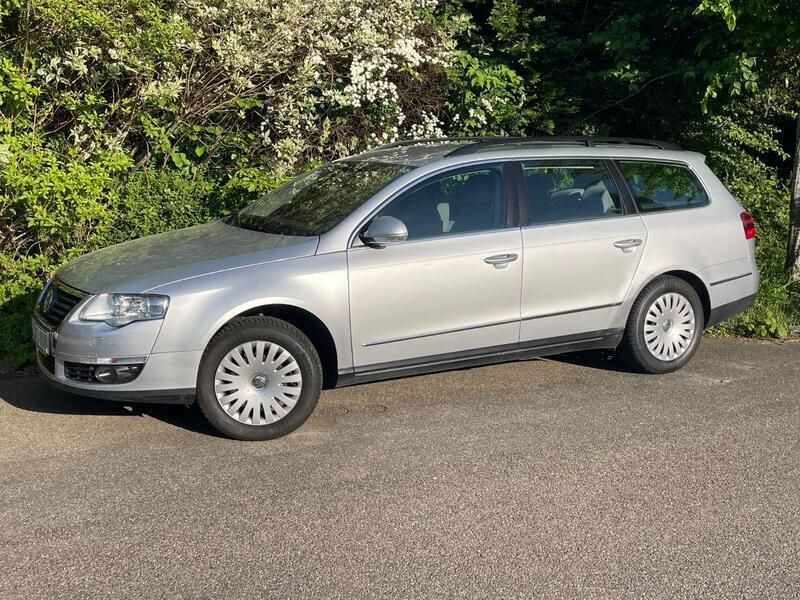 Silber Gebraucht 2007 VW Passat Comfortline Kombi | 2.990 € (Guter Preis) - Bild 1/4