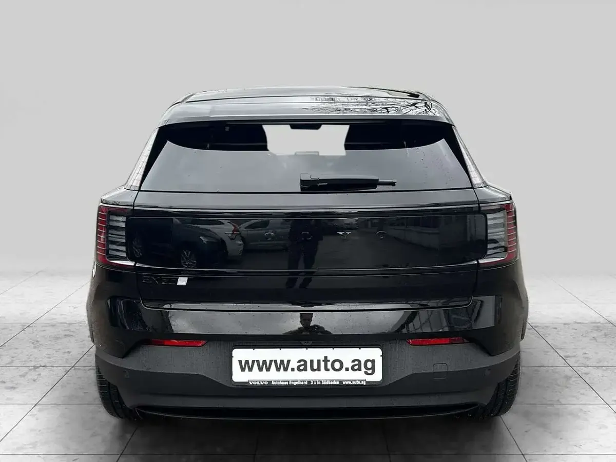 Neu Volvo EX30 Plus 200 kW (272 PS) 2025 Onyx black SUV