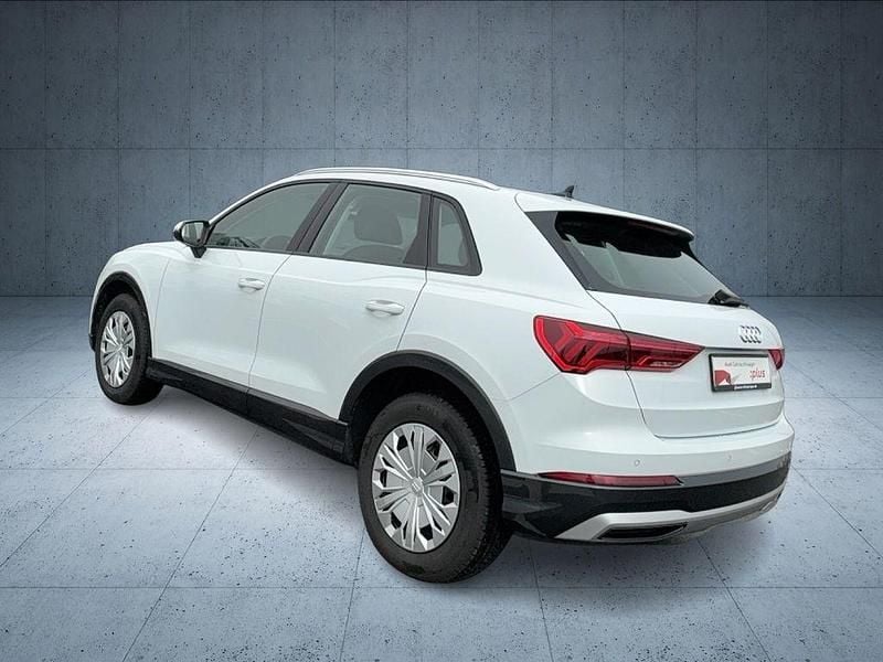 Gebraucht Audi Q3 Advanced Plus 150 PS (110 kW) 2024 Gletscherweiß metallic SUV