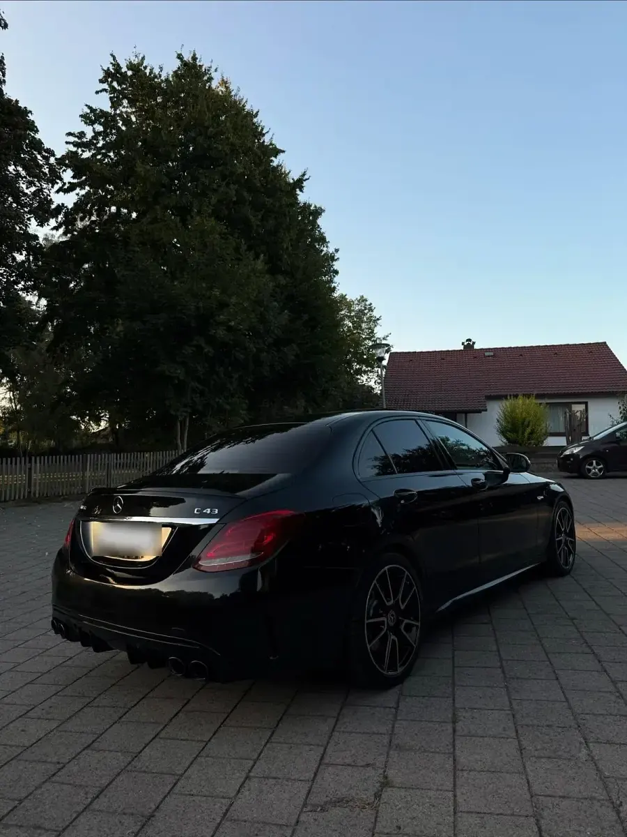 Gebraucht Mercedes C43 AMG AMG 367 PS (269 kW) 2015 Schwarz Limousine